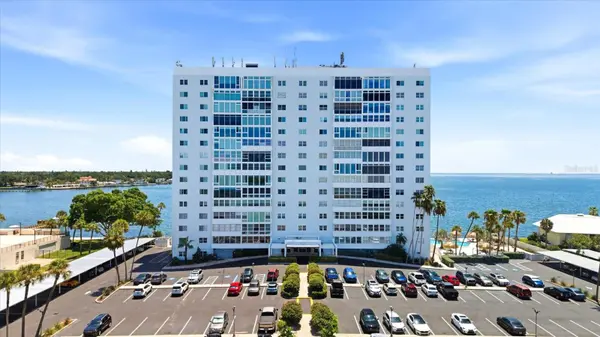 7200 SUNSHINE SKYWAY LN S #6G, St Petersburg, FL 33711