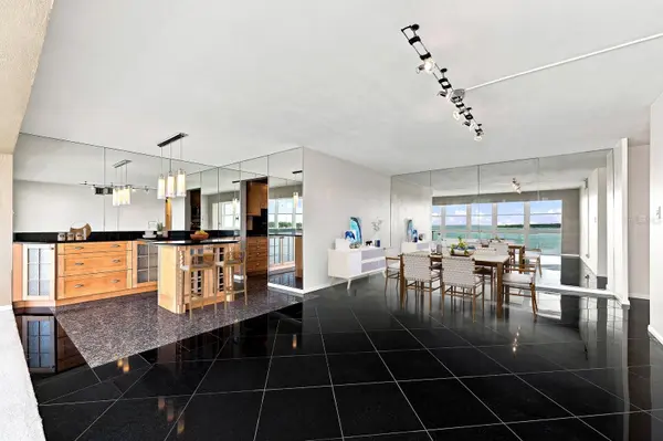 7200 SUNSHINE SKYWAY LN S #6G, St Petersburg, FL 33711