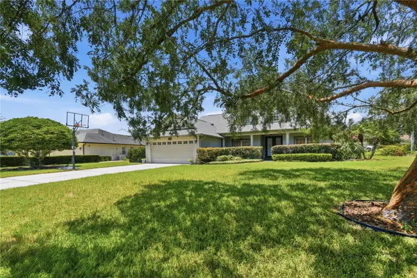 23354 OAK PRAIRIE CIR, Sorrento, FL 32776
