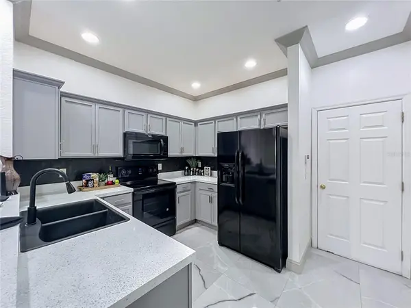 14061 TURNING LEAF DR, Orlando, FL 32828