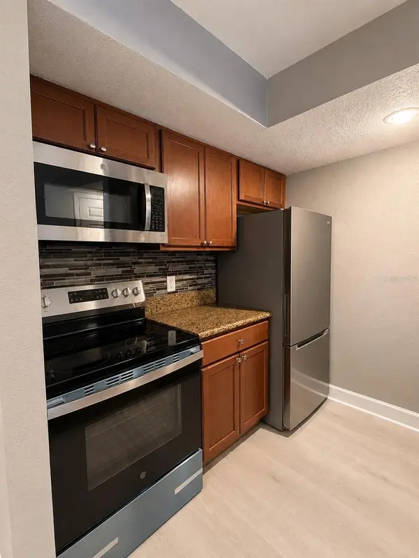 5124 CONROY RD #617, Orlando, FL 32811