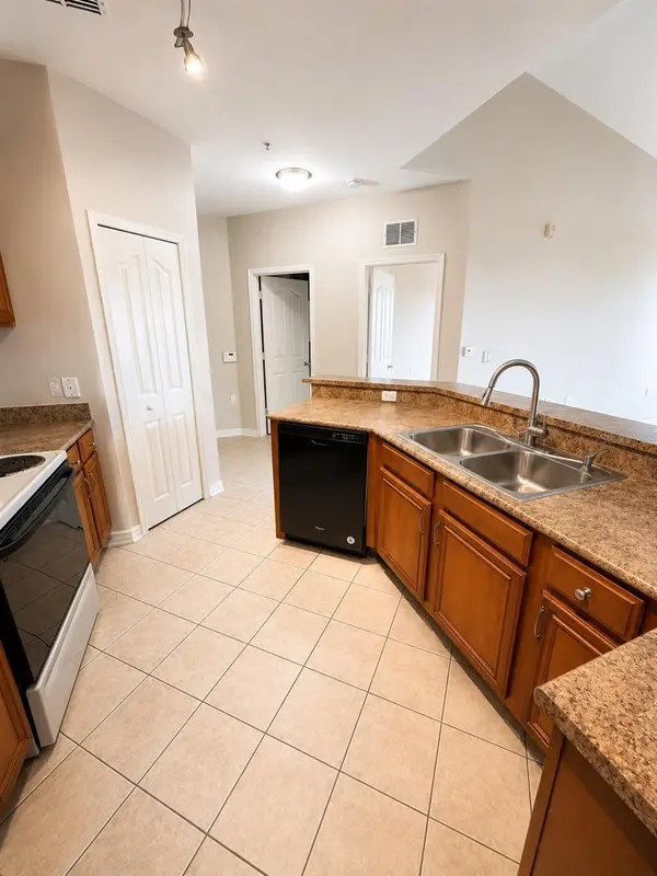 6157 METROWEST BLVD #308, Orlando, FL 32835