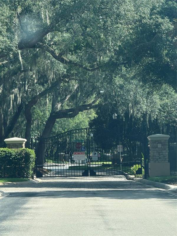 6214 STEVENSON DR #305, Orlando, FL 32835
