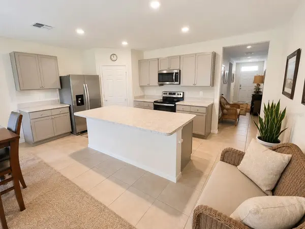 2711 NEVERLAND DR, New Smyrna Beach, FL 32168