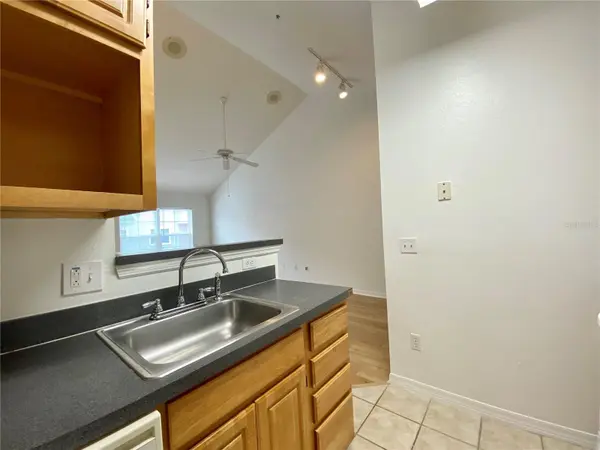 3364 WESTCHESTER SQUARE BLVD #205, Orlando, FL 32835