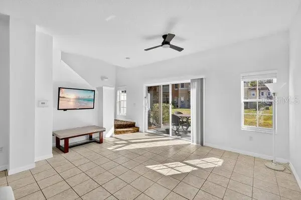 1070 PARK RIDGE CIR, Kissimmee, FL 34746