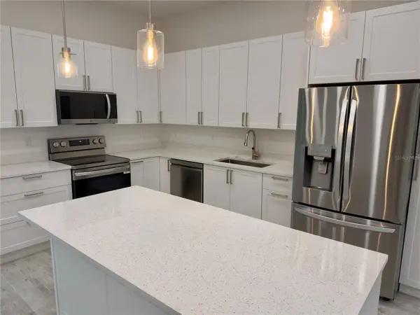 571 MIMOSA AVE NW, Port Charlotte, FL 33952