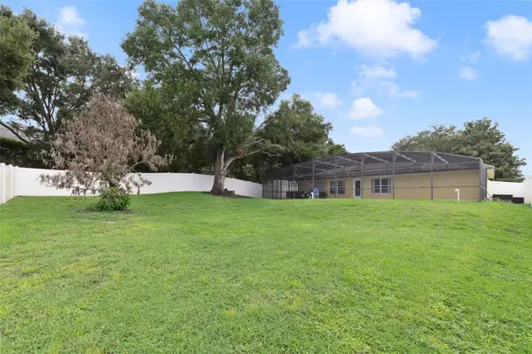 468 SHADY CREEK LN, Clermont, FL 34711