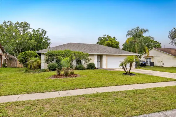 8040 CLOVERGLEN CIR, Orlando, FL 32818