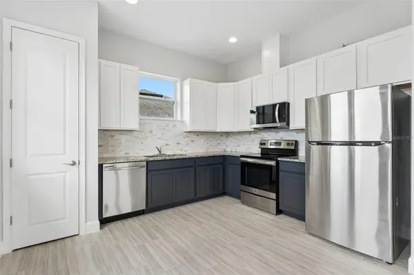8033 NEMOURS Pkwy, Orlando, FL 32827