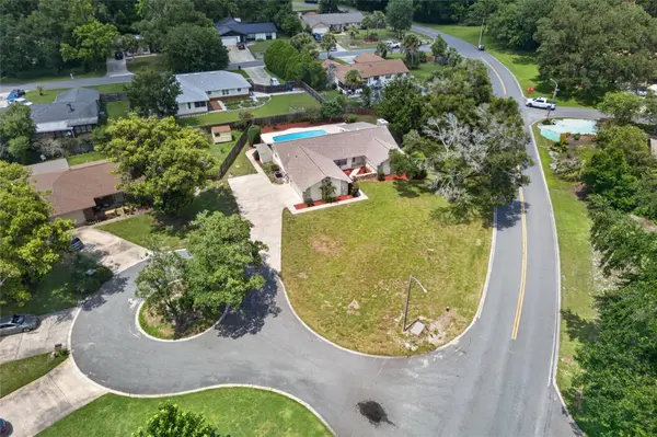 2704 BURGOYNE PL, Deland, FL 32720
