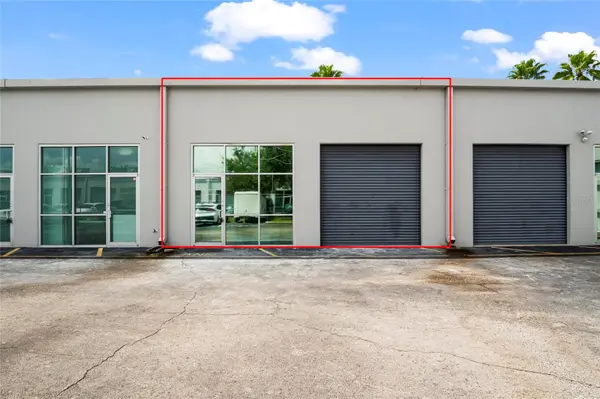 7901 KINGSPOINTE Pkwy #2, Orlando, FL 32819