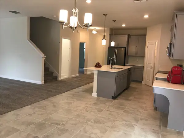 11124 LONGLEAF WOODS DR, Orlando, FL 32832