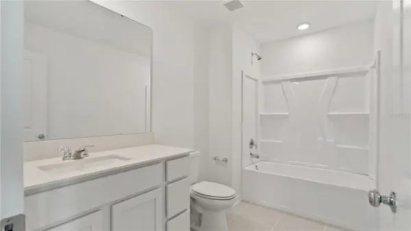 1572 WILLOW GARDEN LOOP, Eustis, FL 32726