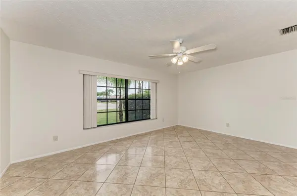 4621 35TH CT E, Bradenton, FL 34203