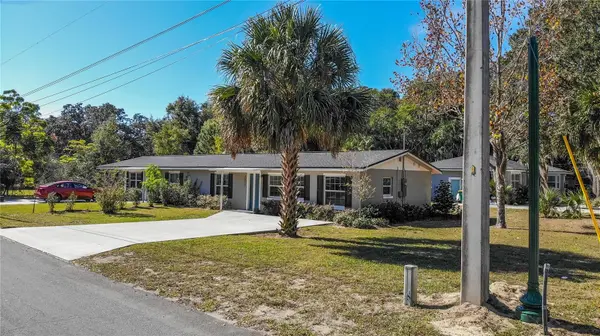 1517 N GRANDVIEW ST, Mount Dora, FL 32757