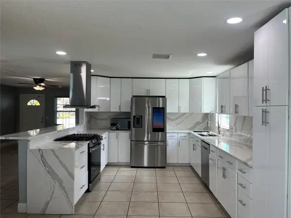 375 CARROUSEL CT, Merritt Island, FL 32952