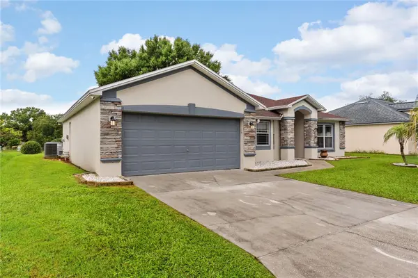 8207 WESTMONT TERRACE DR, Lakeland, FL 33810