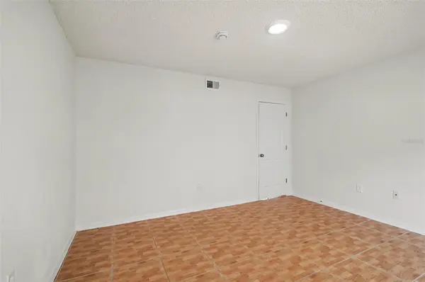 1093 AMANDA KAY CIR, Sanford, FL 32771