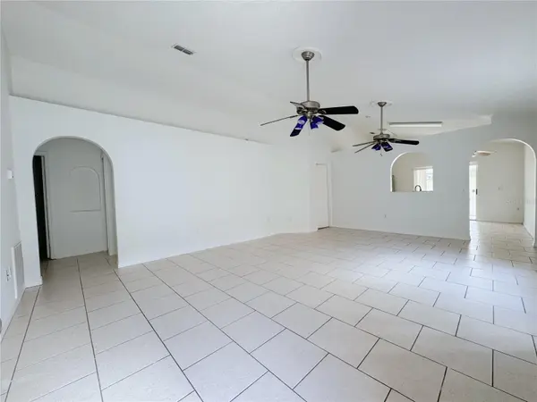 6867 BELMAR DR, Orlando, FL 32807