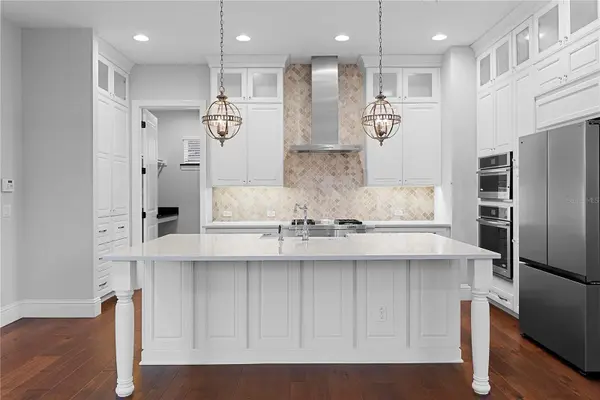 835 W CANTON AVE, Winter Park, FL 32789