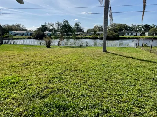 5982 52ND AVE N, Kenneth City, FL 33709