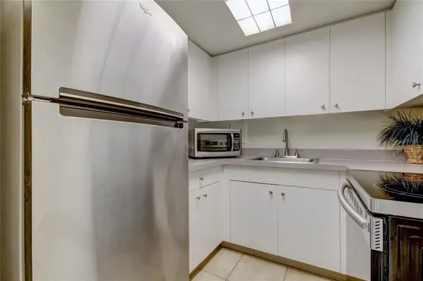880 MANDALAY AVE #604, Clearwater Beach, FL 33767