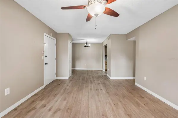 904 LAKE DESTINY RD #H, Altamonte Springs, FL 32714