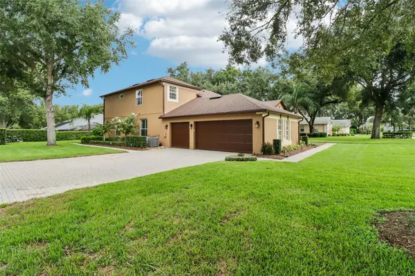 2947 CEDAR CREST DR, Apopka, FL 32712