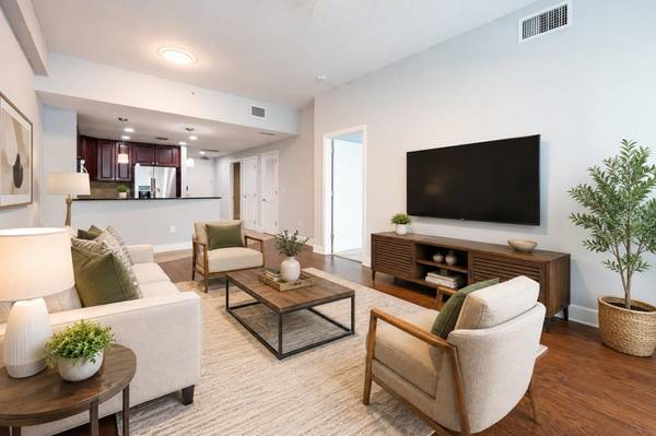 101 S EOLA DR #614, Orlando, FL 32801