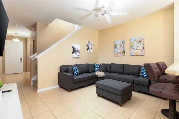 3087 SEAVIEW CASTLE DR, Kissimmee, FL 34746