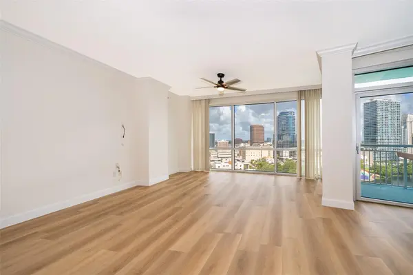 322 E CENTRAL BLVD #1602, Orlando, FL 32801