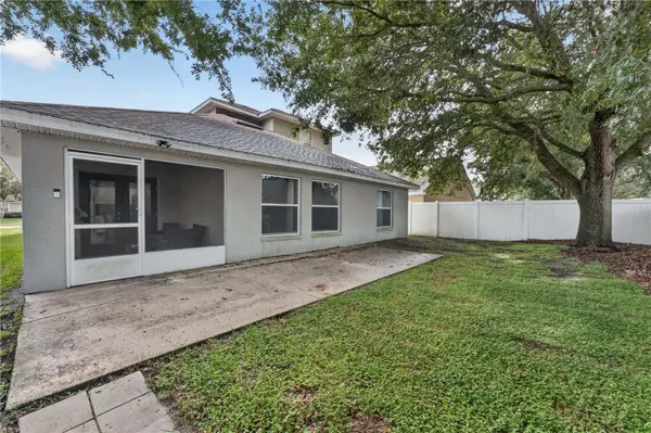 2020 BRIARCLIFF CIR, Mount Dora, FL 32757