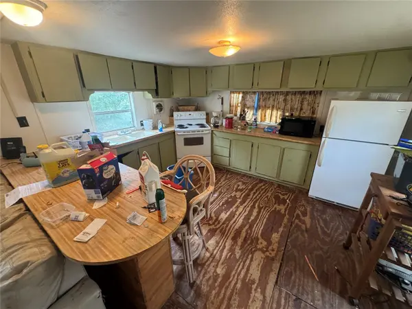 23180 NE 156TH CT, Fort Mc Coy, FL 32134