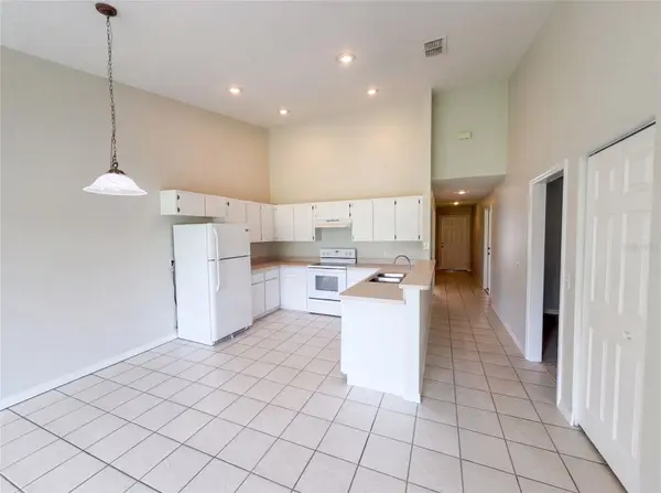 37209 GRASSY HILL LN, Dade City, FL 33525