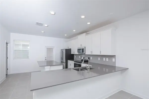 11275 LISTENING DR, Orlando, FL 32832