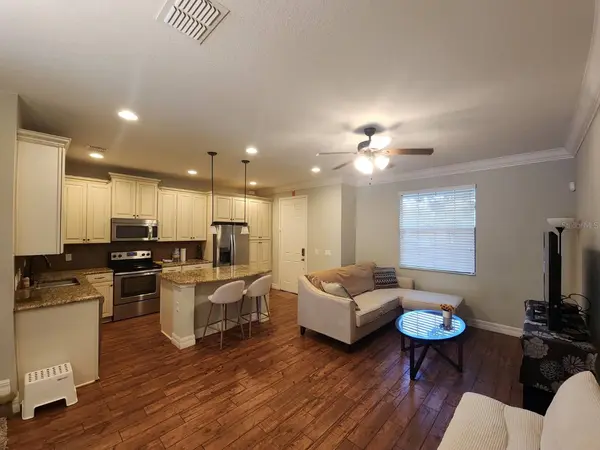 10052 EAGLE CREEK CENTER BLVD, Orlando, FL 32832