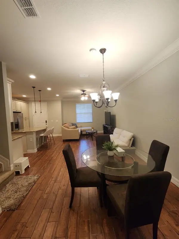 10052 EAGLE CREEK CENTER BLVD, Orlando, FL 32832