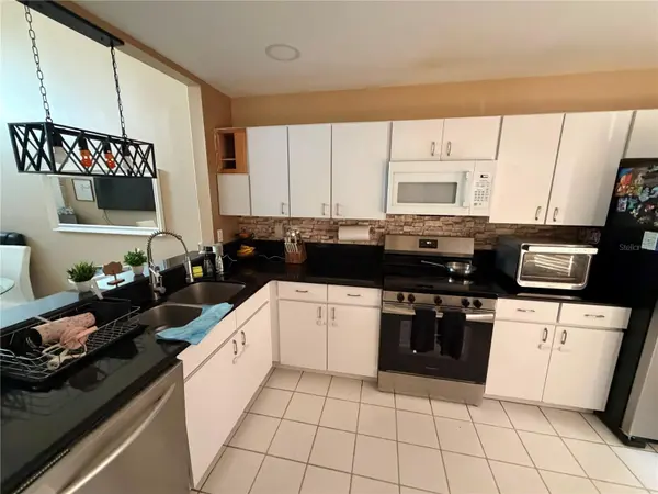 7380 PINEWALK DR S #37-8, Margate, FL 33063