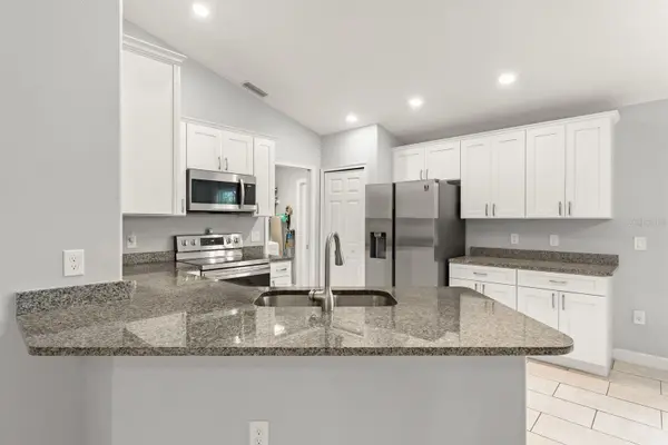 1300 AZORA DR, Deltona, FL 32725