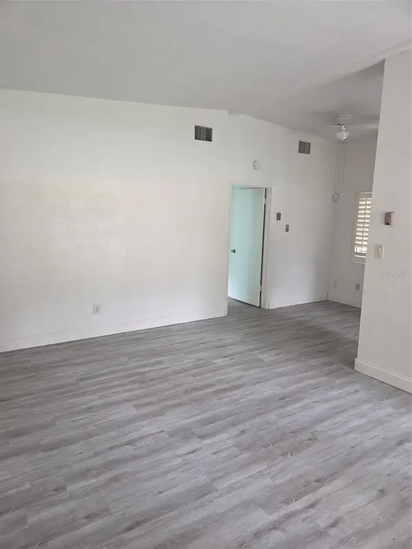 944 KENSINGTON DR, Orlando, FL 32808