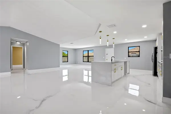 4209 SW TUSCOL ST, Port St Lucie, FL 34953