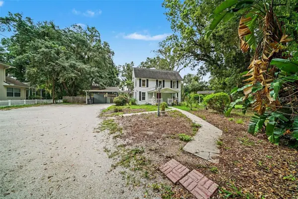 1509 W WINDHORST RD, Brandon, FL 33510