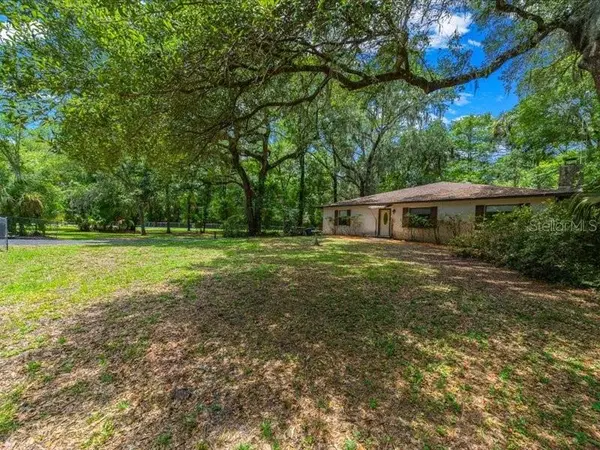 495 & 499 N ROBIN HOOD RD, Inverness, FL 34450