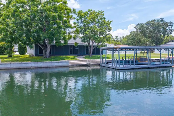 1218 SE 5TH AVE, Crystal River, FL 34429