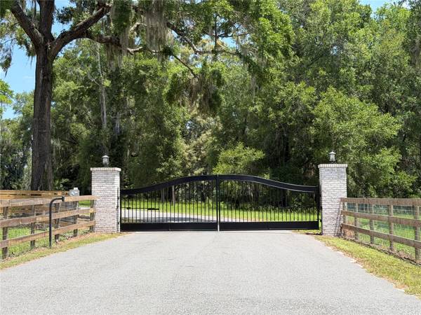 12870 NW 28TH AVE, Reddick, FL 32686