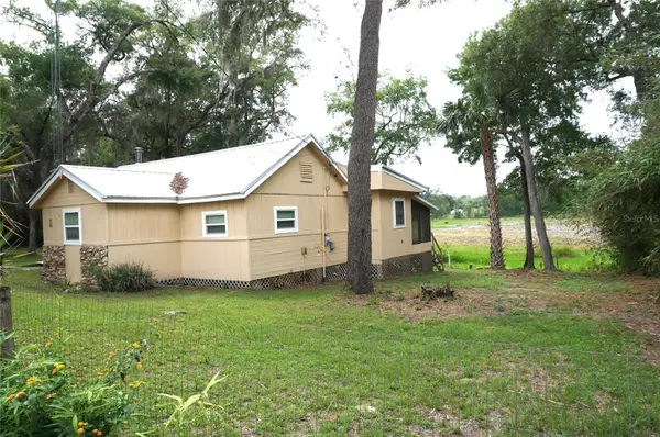5470 NE 165TH TERRACE RD, Silver Springs, FL 34488
