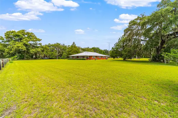 2285 W HIGHWAY 318, Citra, FL 32113