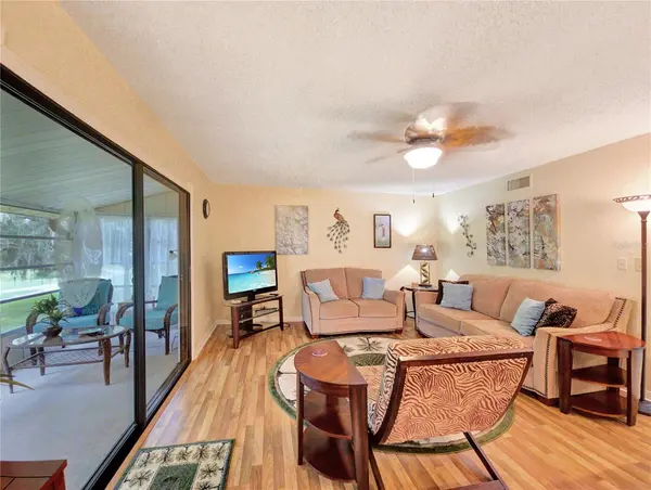 700 MIDWAY DR #B, Ocala, FL 34472