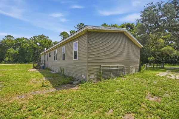16520 NE 42ND AVE, Citra, FL 32113